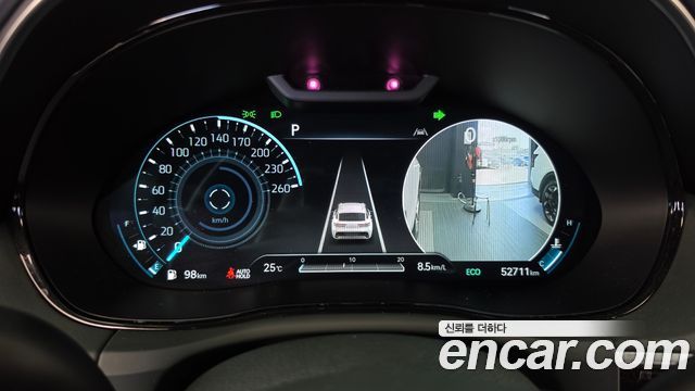 Genesis GV70 2022 — photo 11