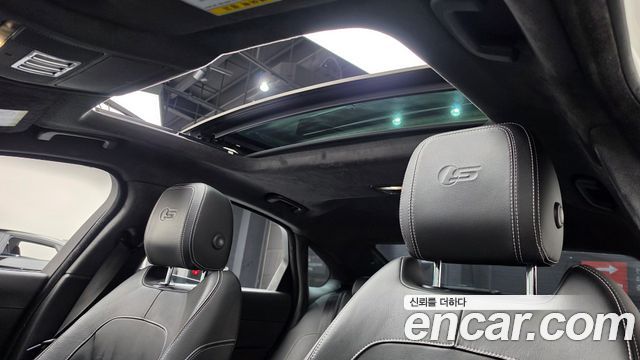 Jaguar XF 2017 — photo 19