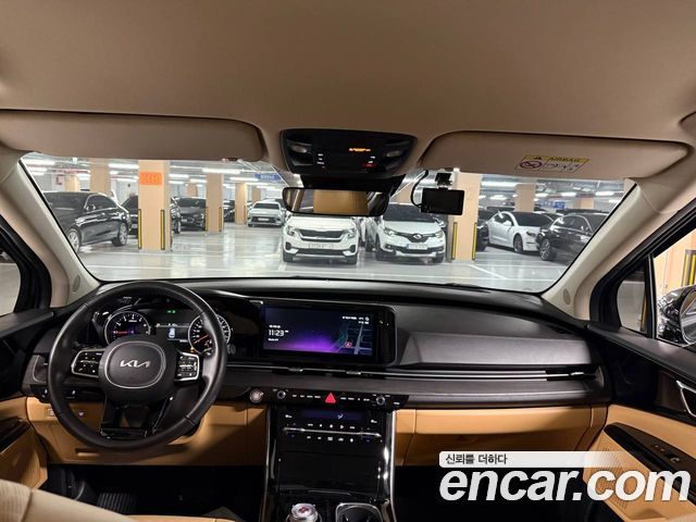 Kia Canival 2023 — photo 5