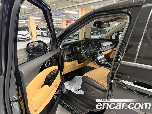 Kia Canival 2023 — photo 6