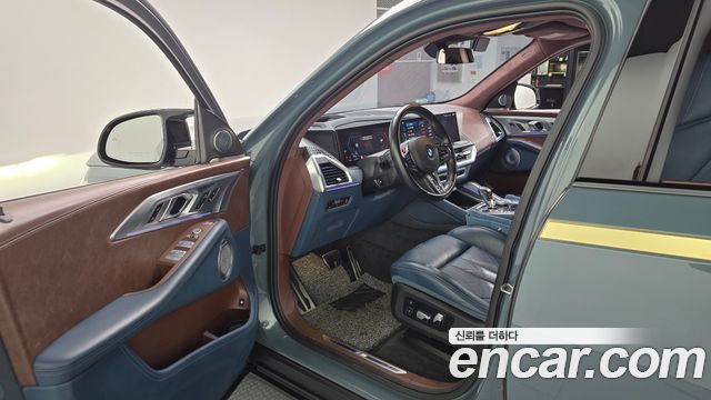 BMW XM 2023 — photo 10