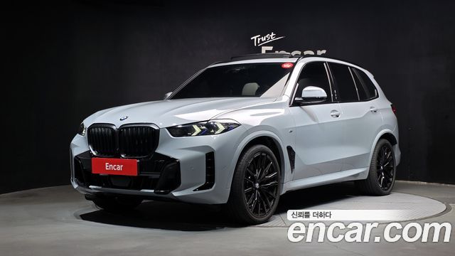 BMW X5 2026 — photo 1