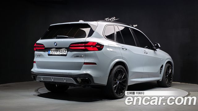 BMW X5 2026 — photo 2
