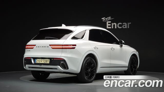Genesis GV70 2021 — photo 2