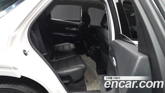 Genesis GV70 2021 — photo 18