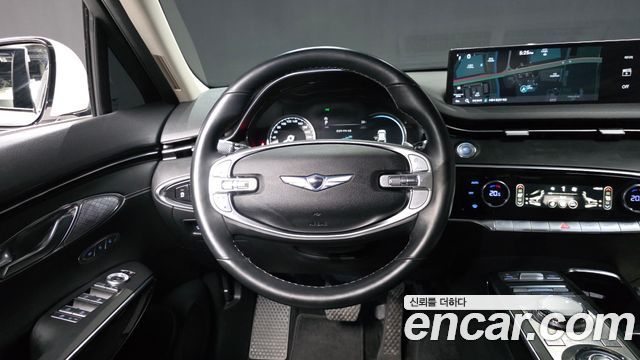 Genesis GV70 2021 — photo 19