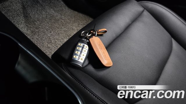 Genesis GV70 2021 — photo 25