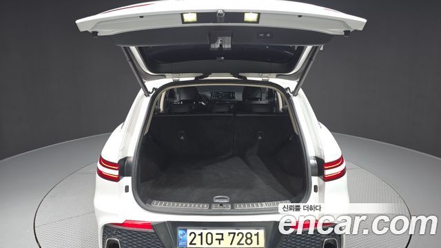 Genesis GV70 2021 — photo 26
