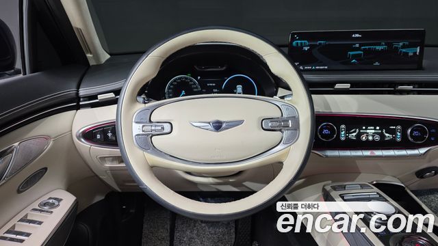 Genesis GV70 2023 — photo 20