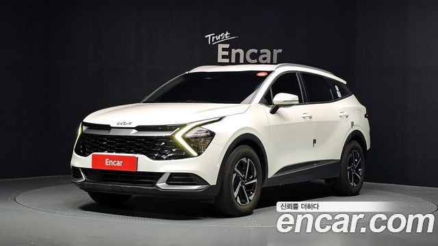 Kia Sportage 2023 — photo 1