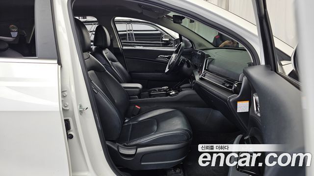 Kia Sportage 2023 — photo 17
