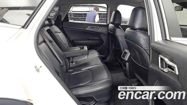 Kia Sportage 2023 — photo 18