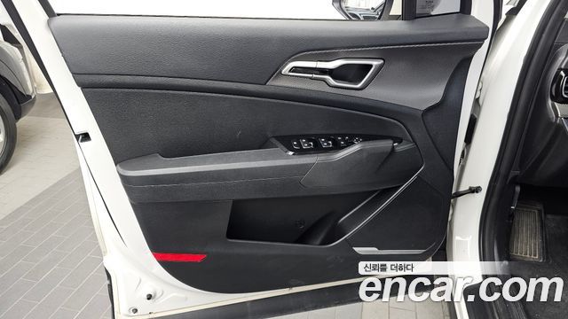 Kia Sportage 2023 — photo 14