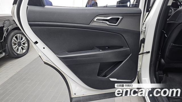 Kia Sportage 2023 — photo 15