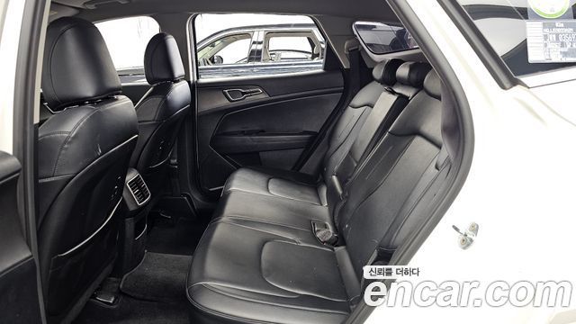 Kia Sportage 2023 — photo 16