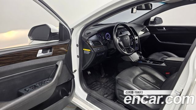 Hyundai Sonata 2017 — photo 10