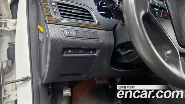 Hyundai Sonata 2017 — photo 16