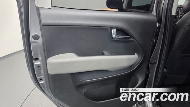 Kia RAY 2022 — photo 15