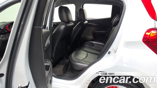 Chevrolet Korea Spark 2016 — photo 16