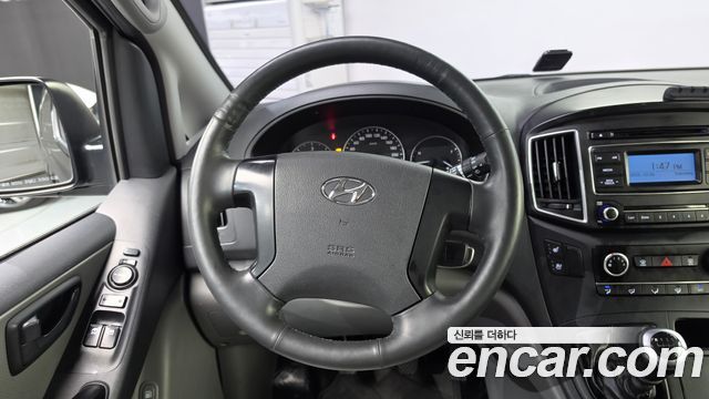 Hyundai Starex 2020 — photo 19