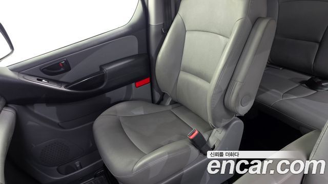 Hyundai Starex 2020 — photo 15