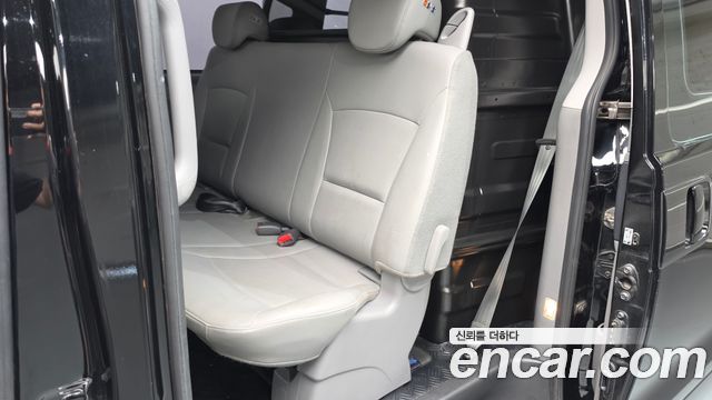 Hyundai Starex 2020 — photo 16