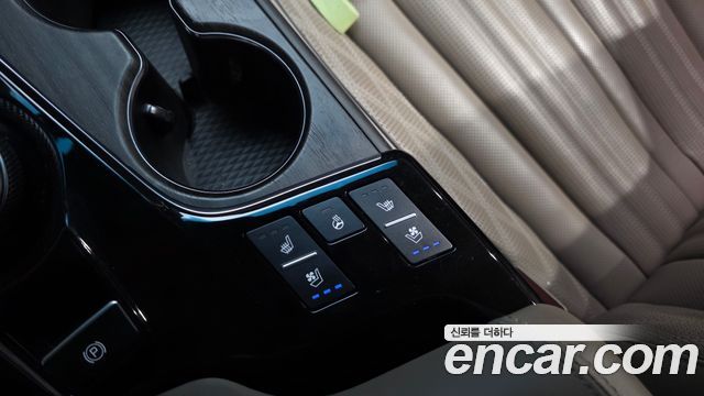 Kia K8 2022 — photo 32