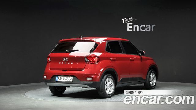 Hyundai Venue 2022 — photo 2