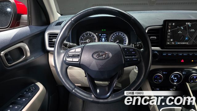 Hyundai Venue 2022 — photo 13