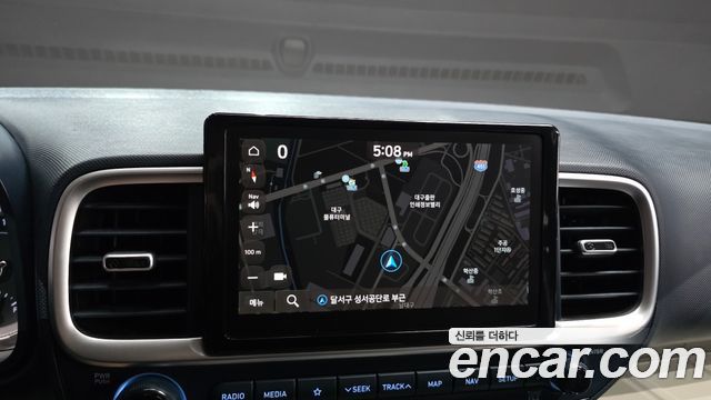 Hyundai Venue 2022 — photo 14
