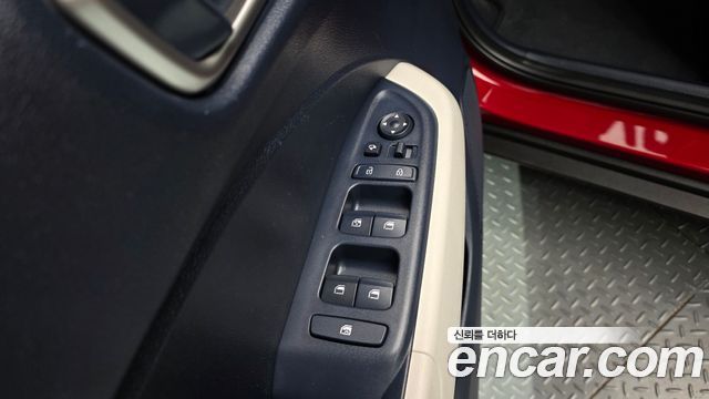 Hyundai Venue 2022 — photo 18