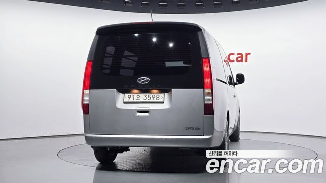 Hyundai Staria 2022 — photo 4