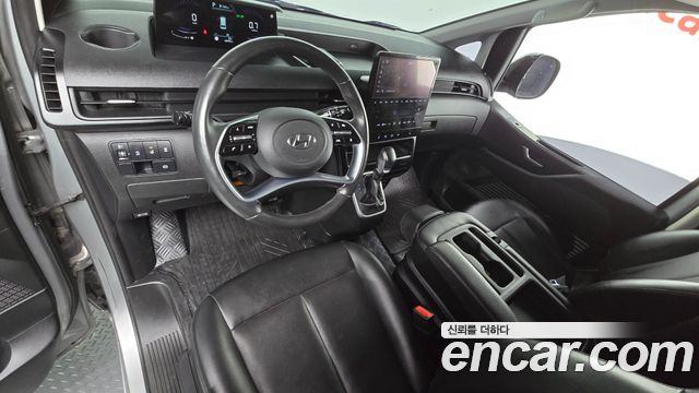 Hyundai Staria 2022 — photo 10