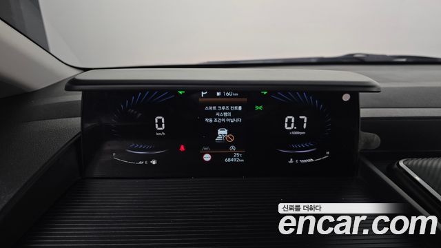 Hyundai Staria 2022 — photo 11