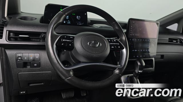 Hyundai Staria 2022 — photo 18
