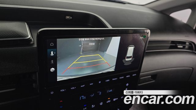 Hyundai Staria 2022 — photo 20