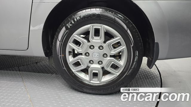 Hyundai Staria 2022 — photo 7