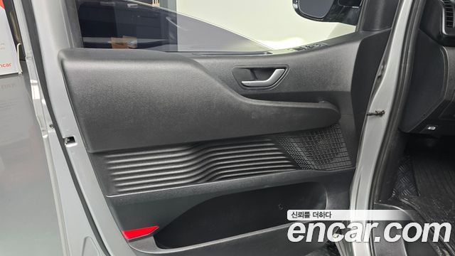 Hyundai Staria 2022 — photo 14