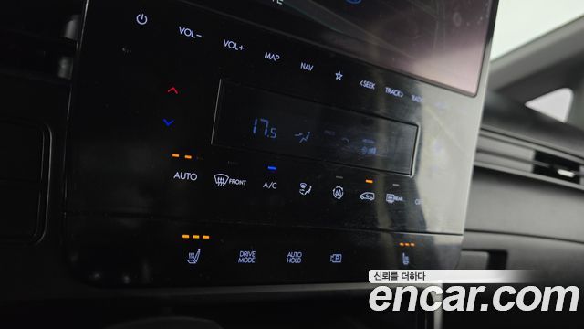 Hyundai Staria 2022 — photo 28