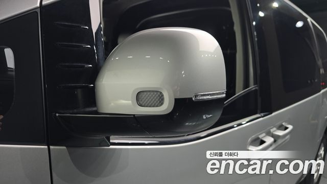 Hyundai Staria 2022 — photo 30