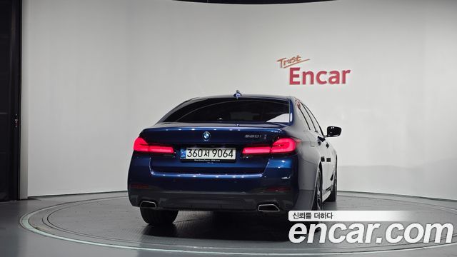 BMW 5-Series 2021 — photo 4