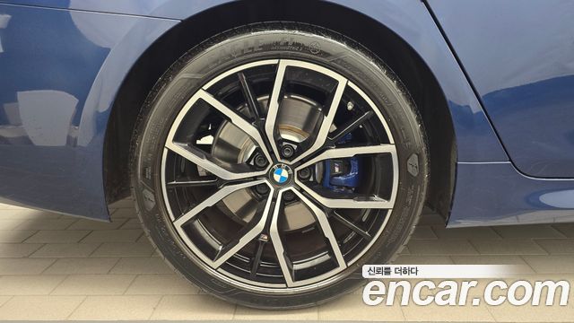 BMW 5-Series 2021 — photo 5