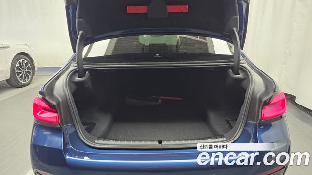 BMW 5-Series 2021 — photo 23