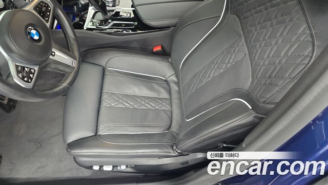BMW 5-Series 2021 — photo 24