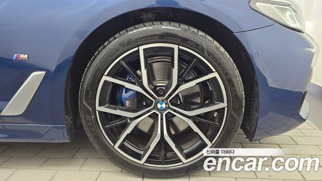 BMW 5-Series 2021 — photo 7