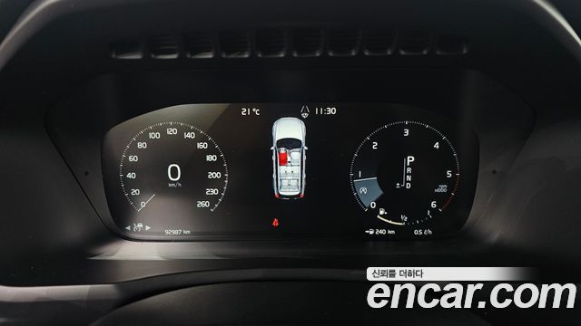 Volvo XC90 2017 — photo 8