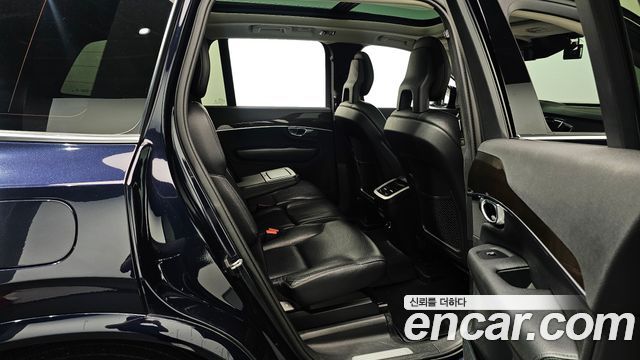 Volvo XC90 2017 — photo 12