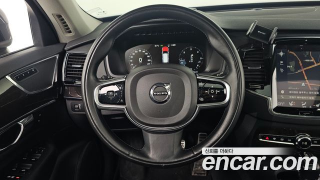 Volvo XC90 2017 — photo 13