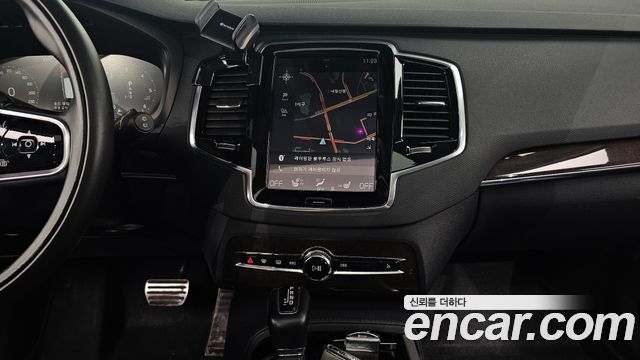 Volvo XC90 2017 — photo 14