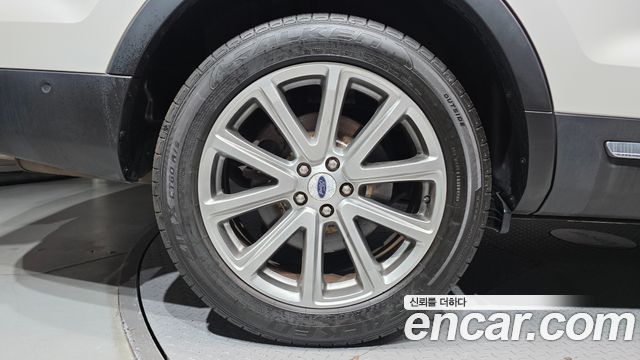 Ford Explorer 2017 — photo 5